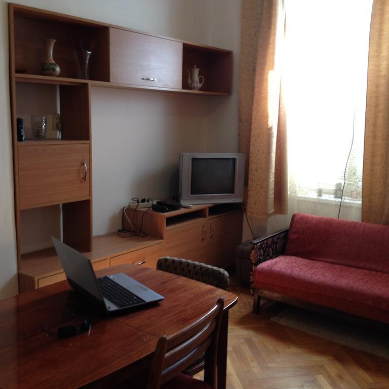 Apartment Downtown Moukatcheve Extérieur photo