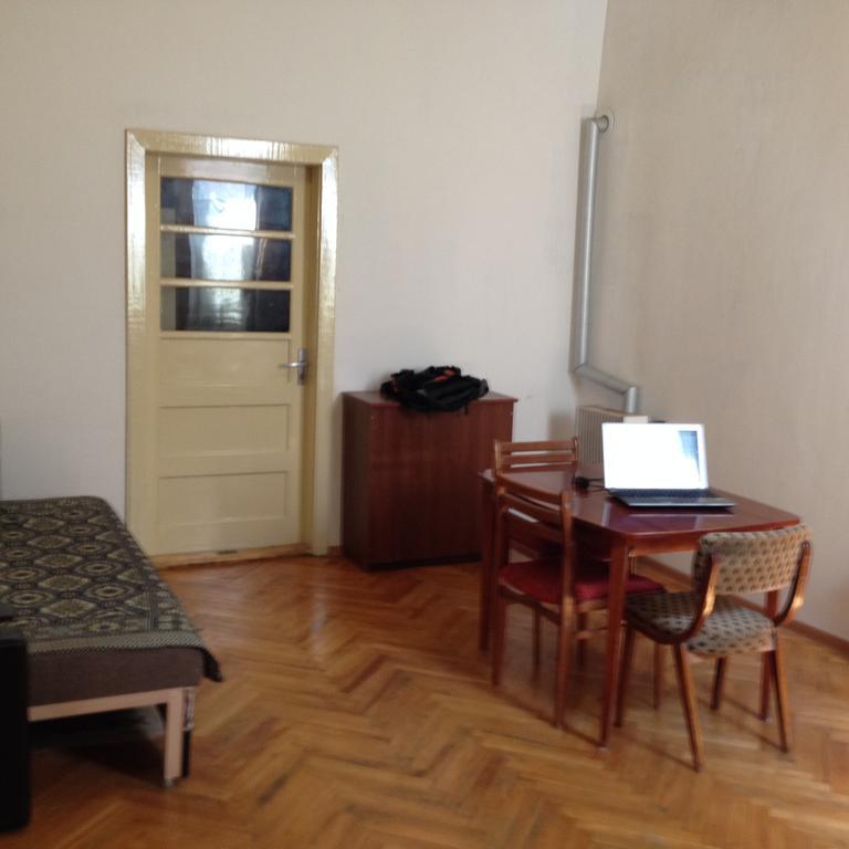 Apartment Downtown Moukatcheve Extérieur photo